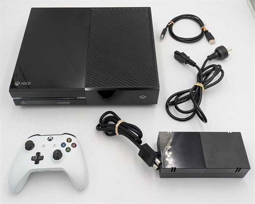 XBOX One - 500GB HDD - Console - SNR 223182343948 (B Grade) (Genbrug)